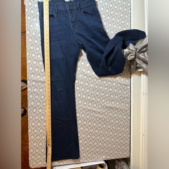 Old Navy Micro Flare Women’s Jeans Size 8 - Picture 5 of 7